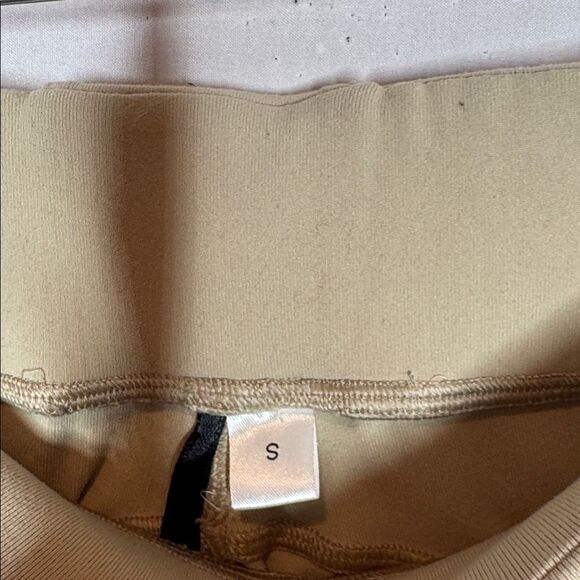 Noble Equestrian Tan Riding Pants with Pocket. Size Small. - Picture 6 of 7